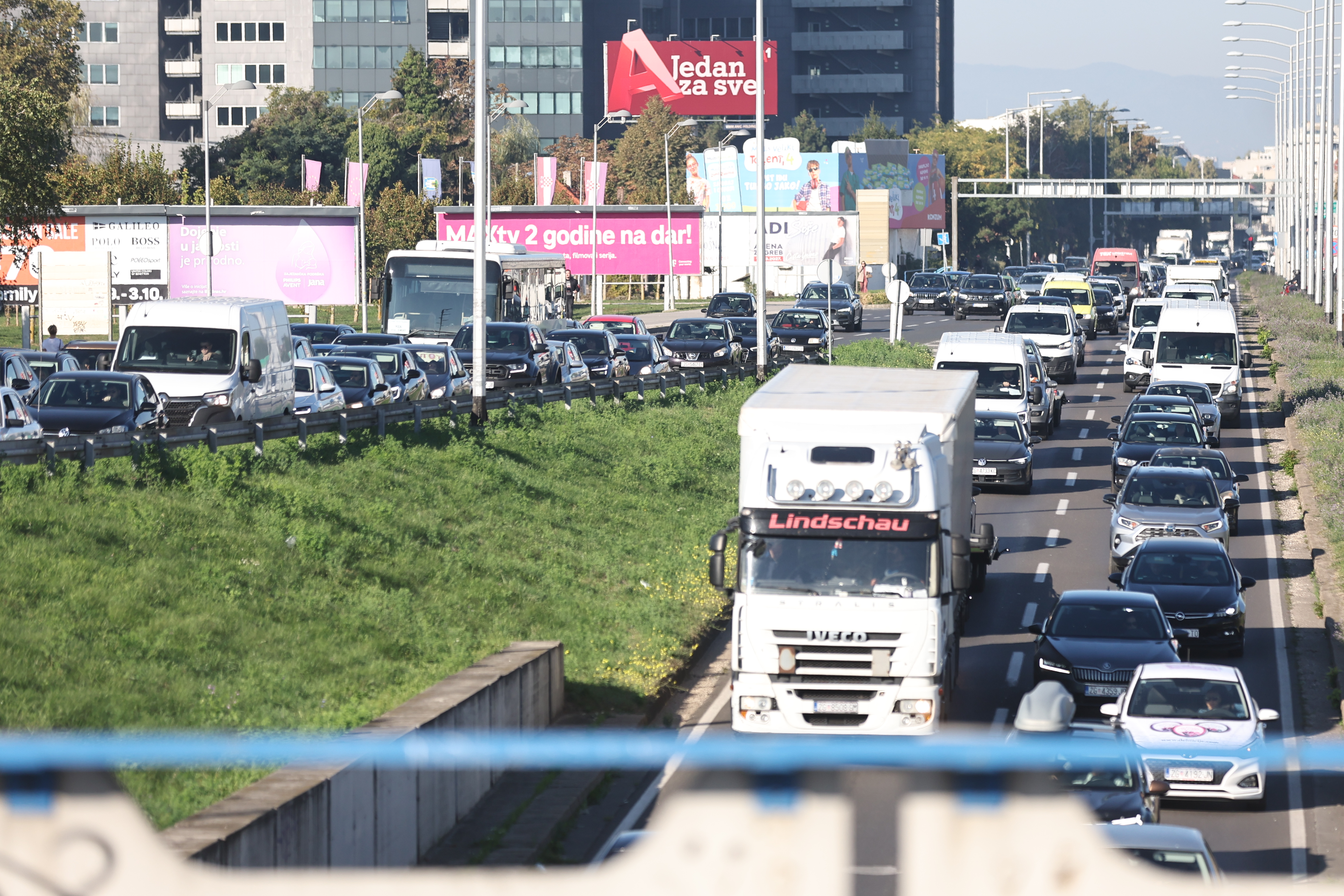 29.09.2026., Zagreb - Prometna guzva u gradu tijekom strajka radnika Zagrebackog holdinga. Photo: Slavko Midzor/PIXSELL