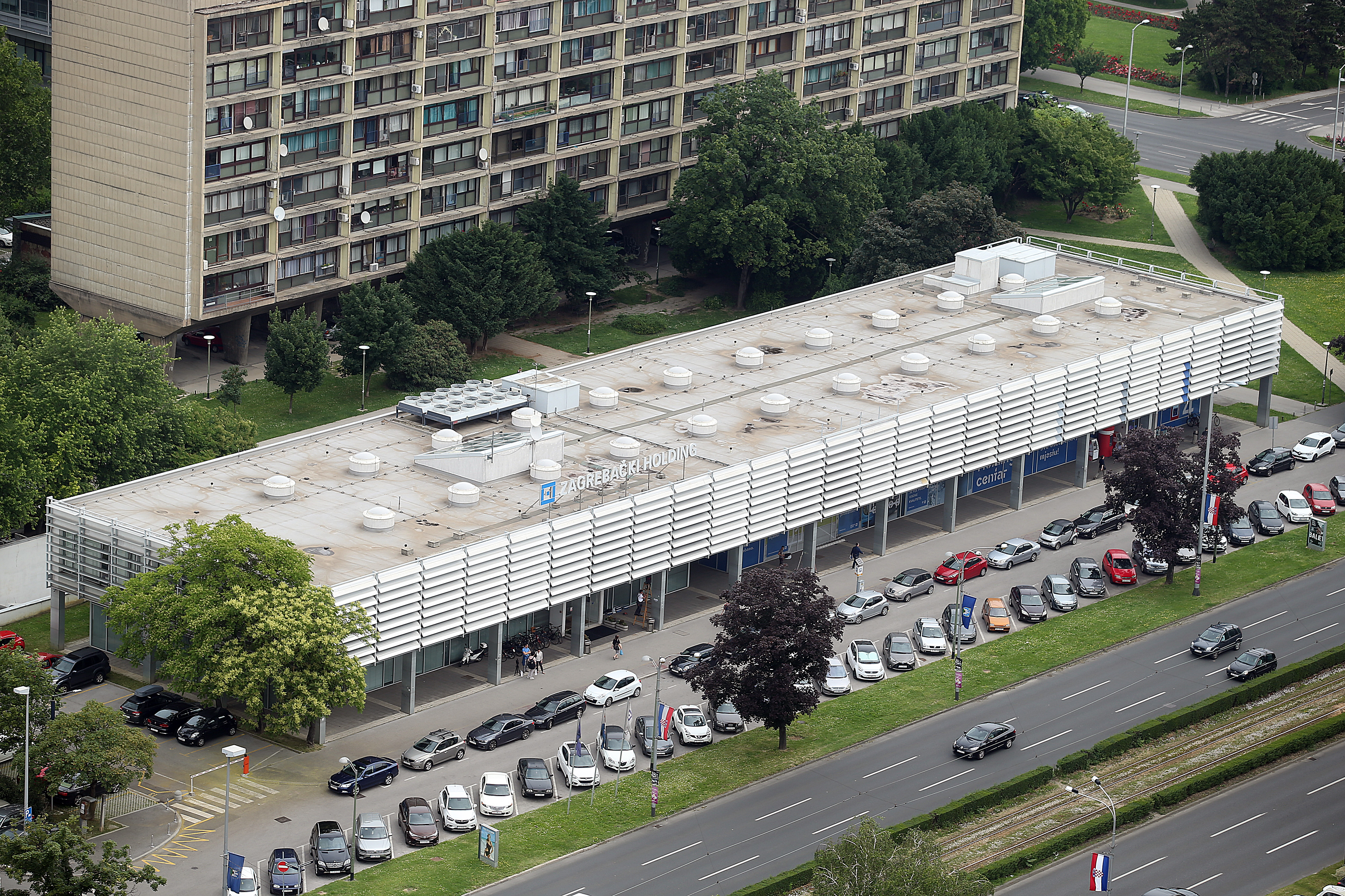 24.05.2018., Zagreb - Pogled na panoramu Zagreba sa zadnjeg kata nebodera Eurotower. Zagrebacki holding. "nPhoto: Goran Stanzl/PIXSELL
