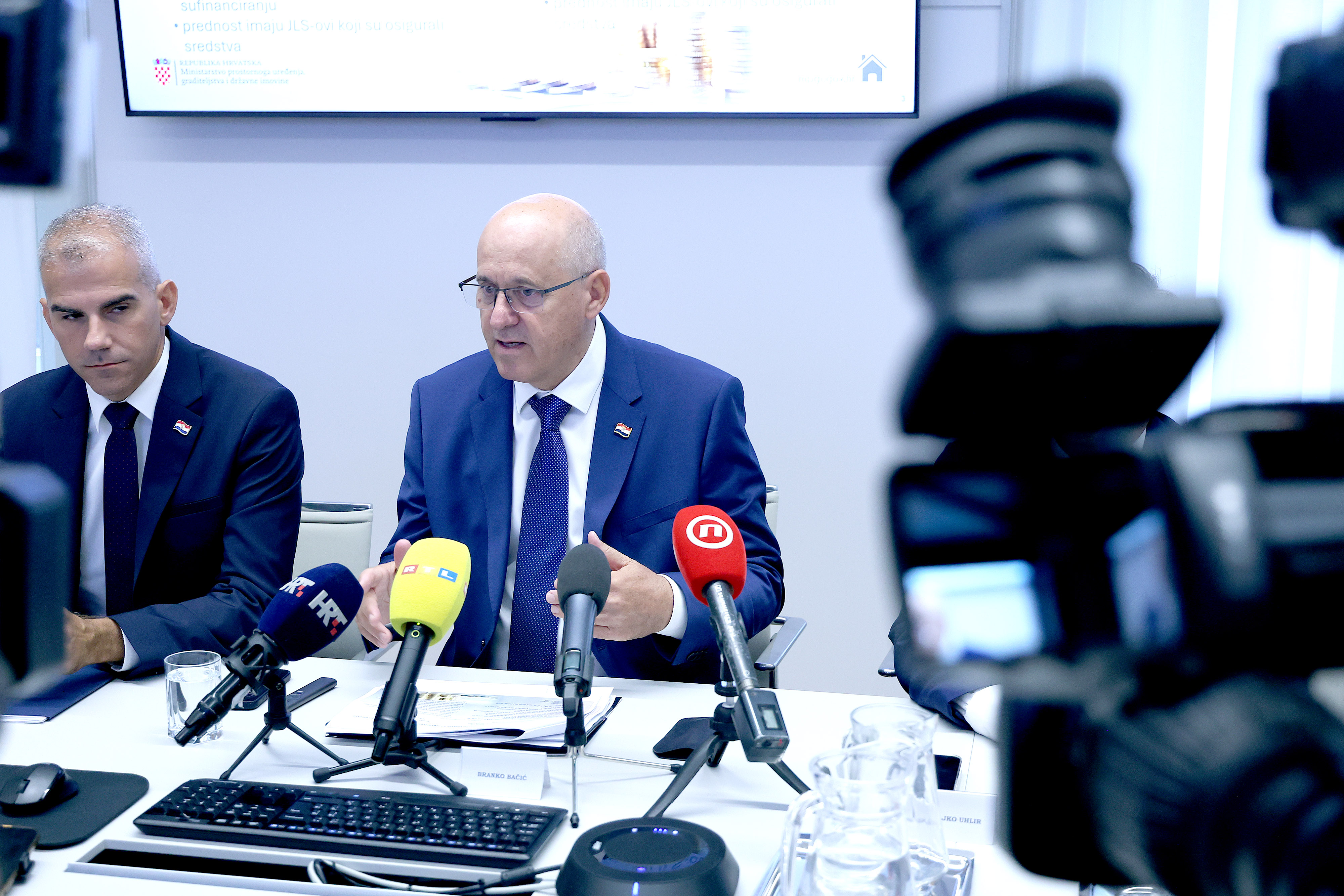 Potpredsjednik Vlade i ministar prostornoga uredjenja, graditeljstva i drzavne imovine, Branko Bacic Photo: Patrik Macek/PIXSELL