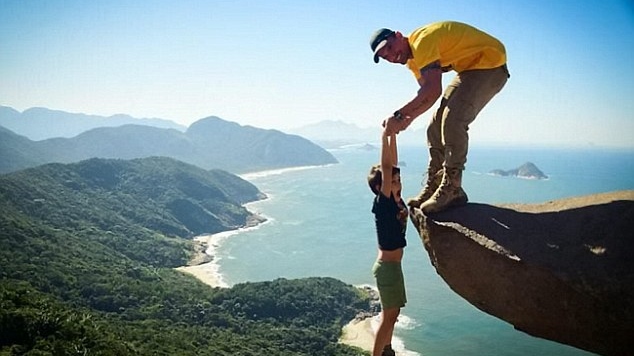 2F6D67DF00000578-0-image-a-1_1450295943985