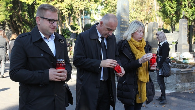 30706863305_0752db95e5_z