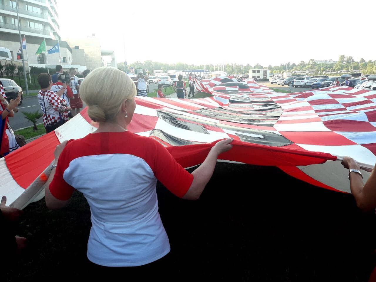 36812285_10156384643414019_3230784810775478272_n