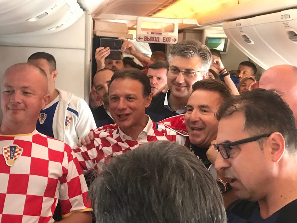 36975150_10156559398112973_3226851007279398912_n