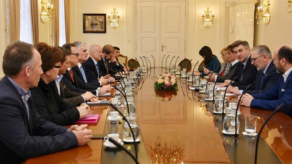 39789781644_b575fbc2fb_b