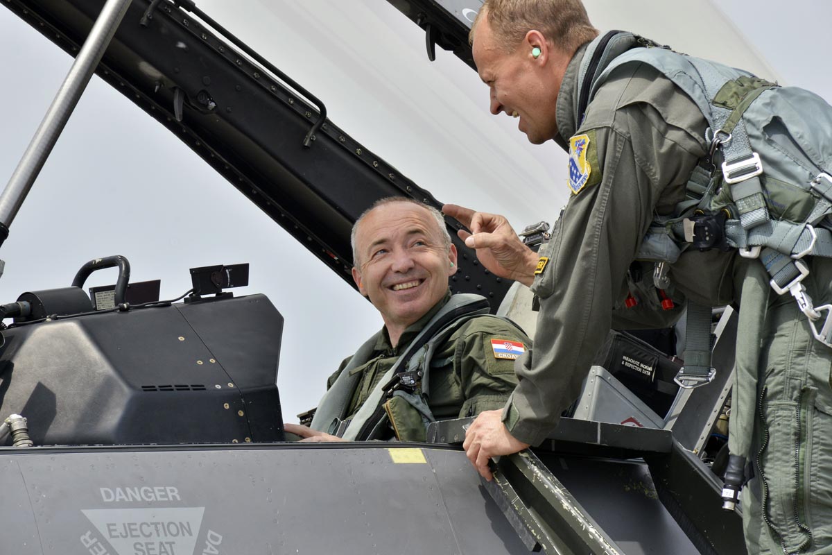 42263172902_c322fd74f9_o