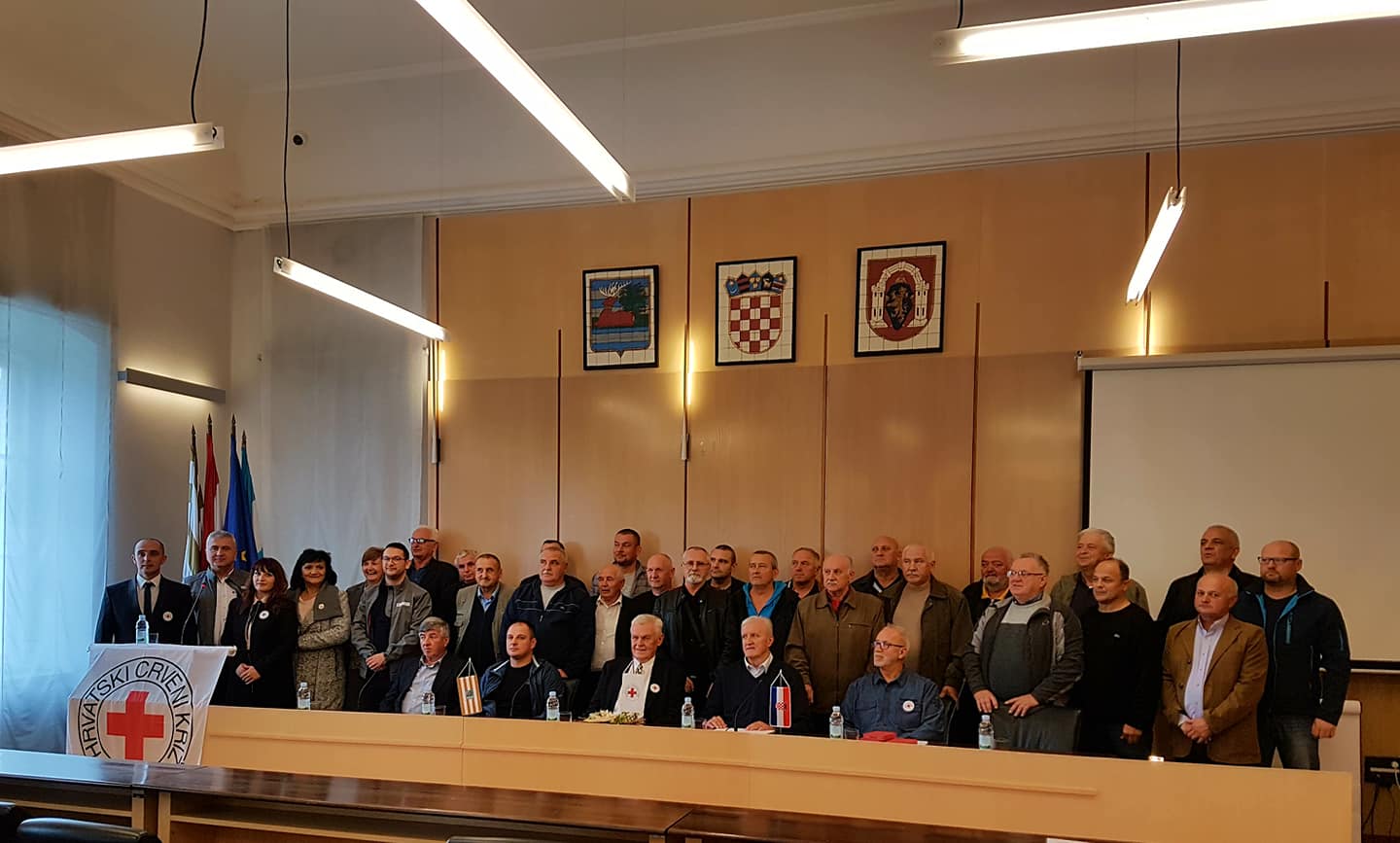 43721054_2066386820091292_7060873196072861696_o