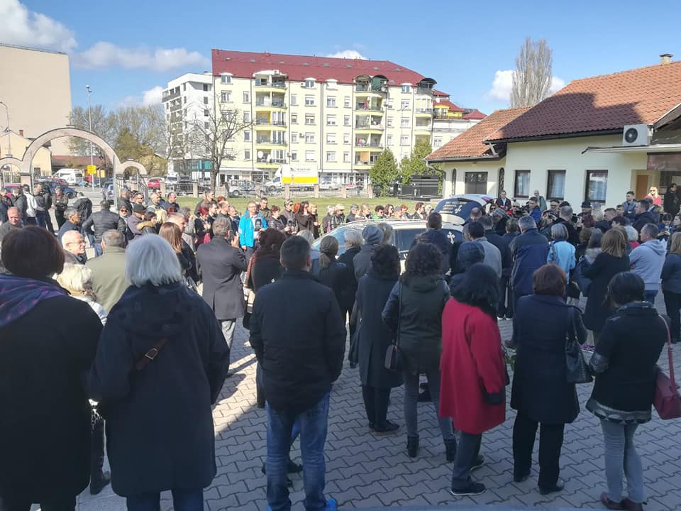 53677035_10157217166300555_6327852287305711616_n