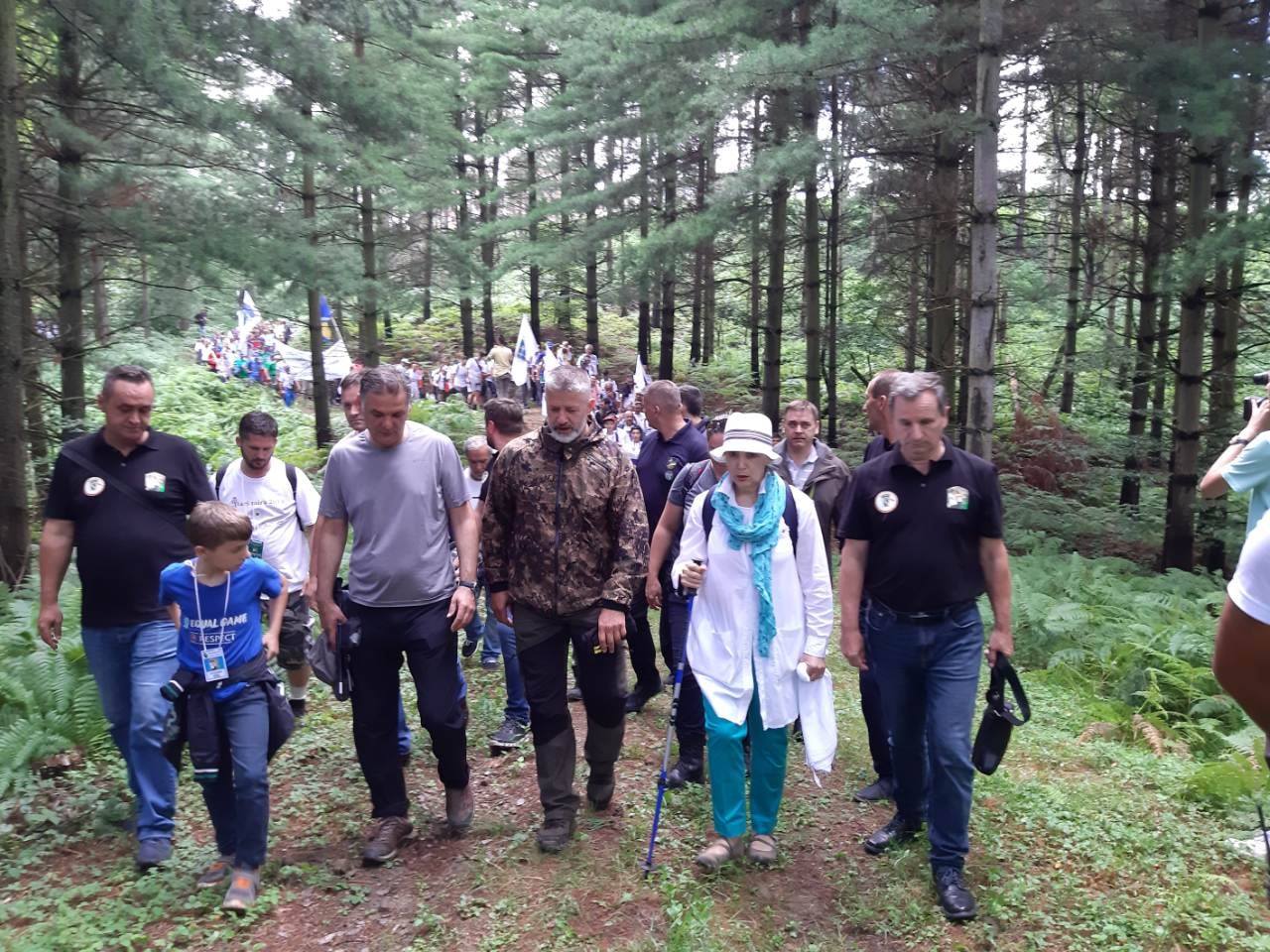 66242710_1272851919545852_5343328307117031424_o (1)