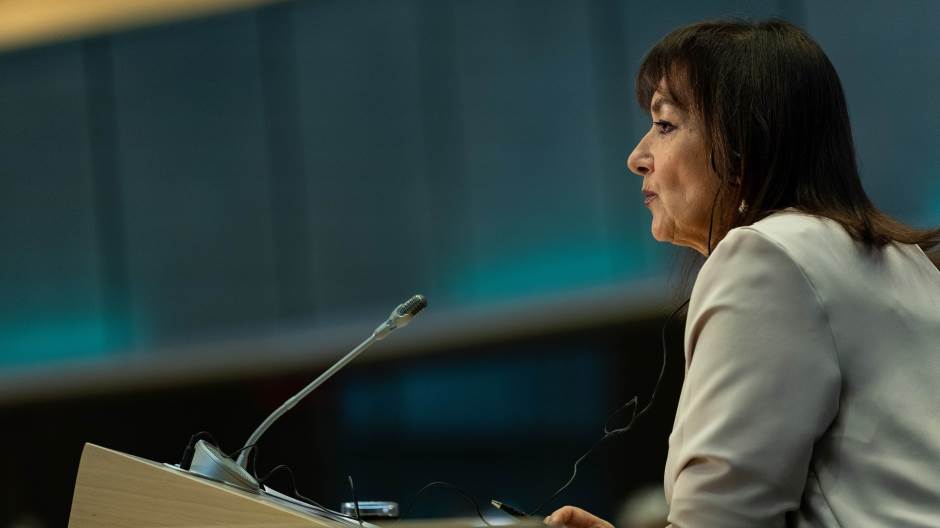 71788187_251579617184181