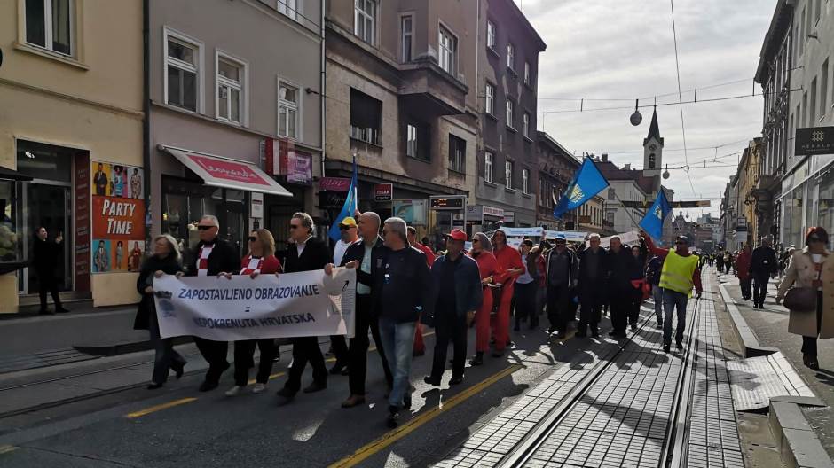 73276655_470350700505332_7024623457346256896_n