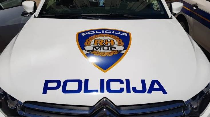 policija, policijski auto