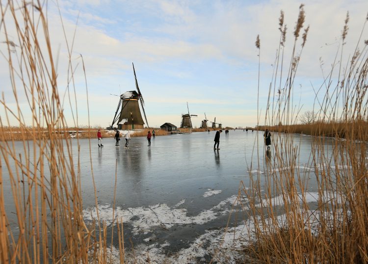 Klizanje-Amsterdam-Holandija-Reuters-EVA-PLEVIER-10-750x538