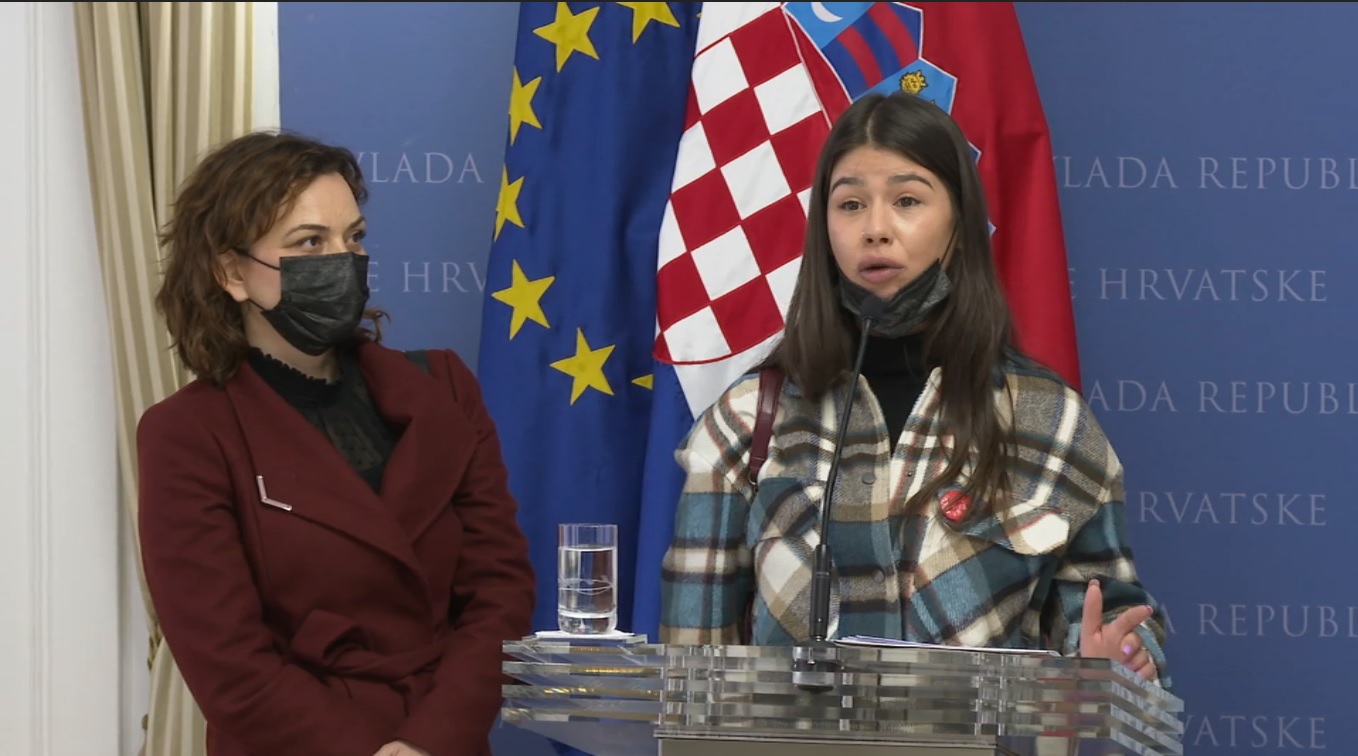 Marta Divjak, Antonija Skender