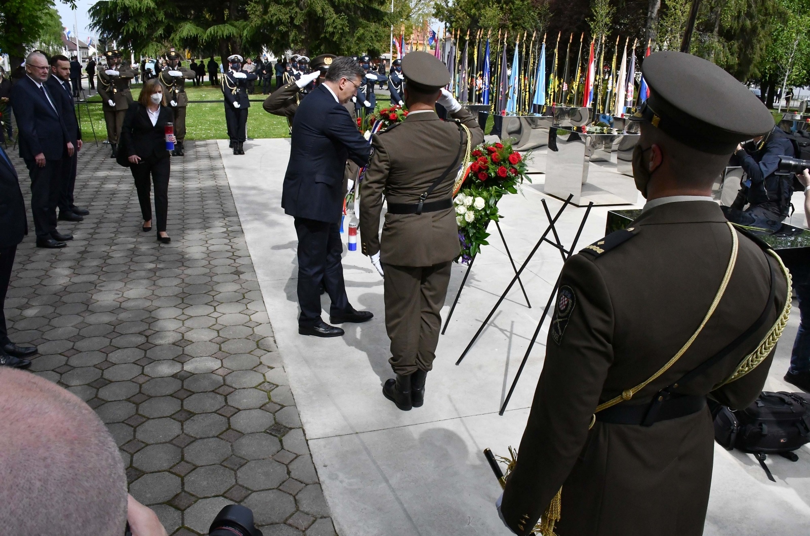 Andrej Plenković, Okučani