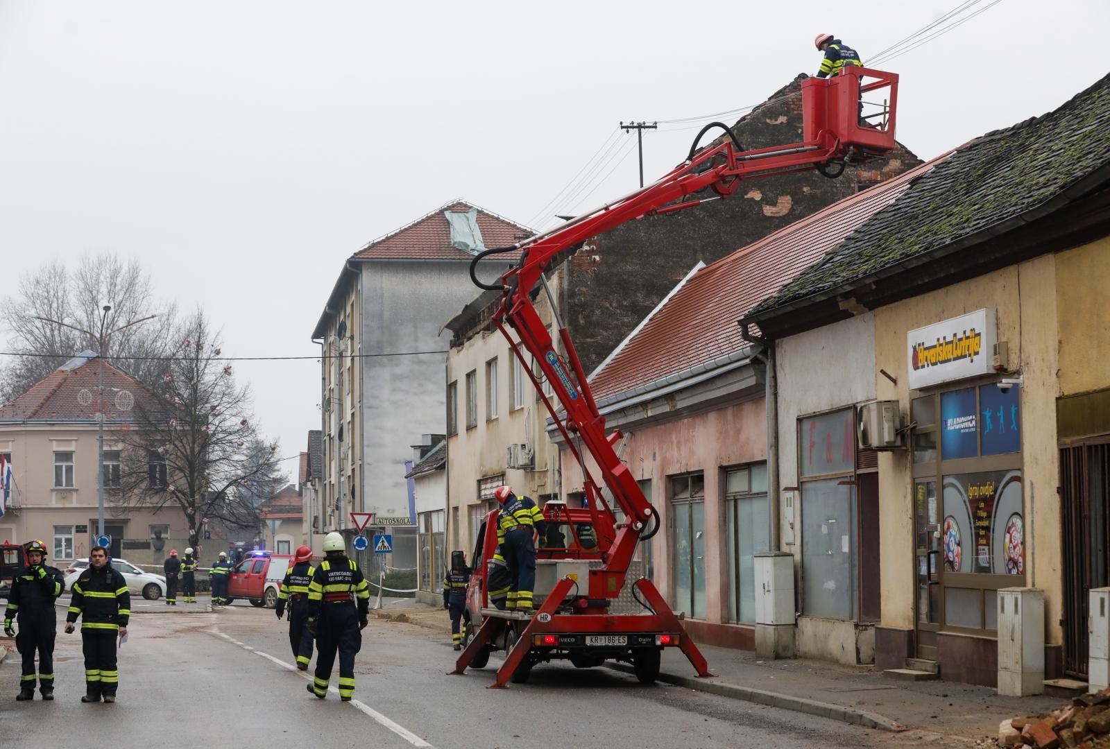 Pust grad Glina nakon potresa koji ju je potpuno uništio