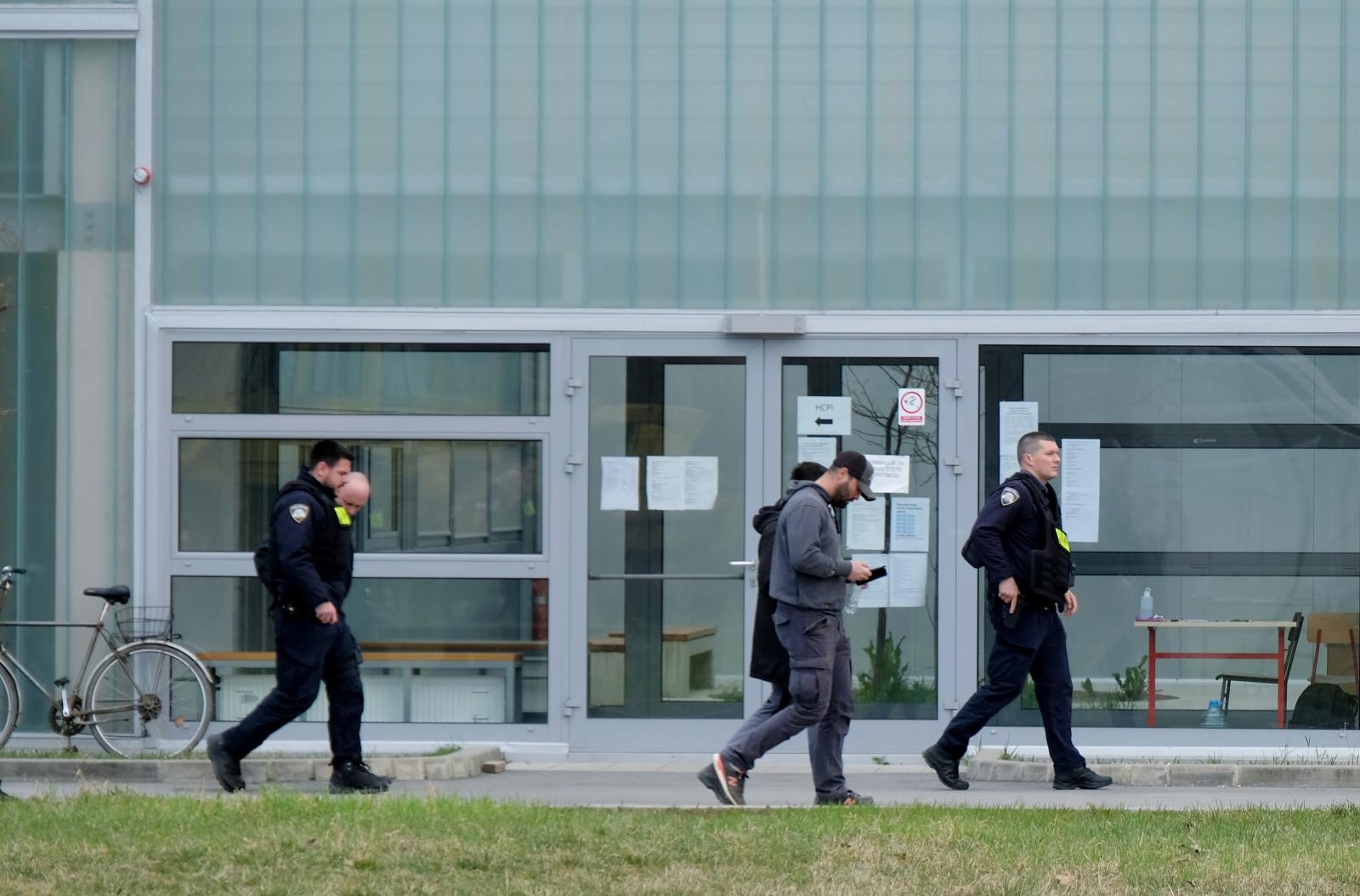 sisak, strukovna škola, policija, prijetnja bombom