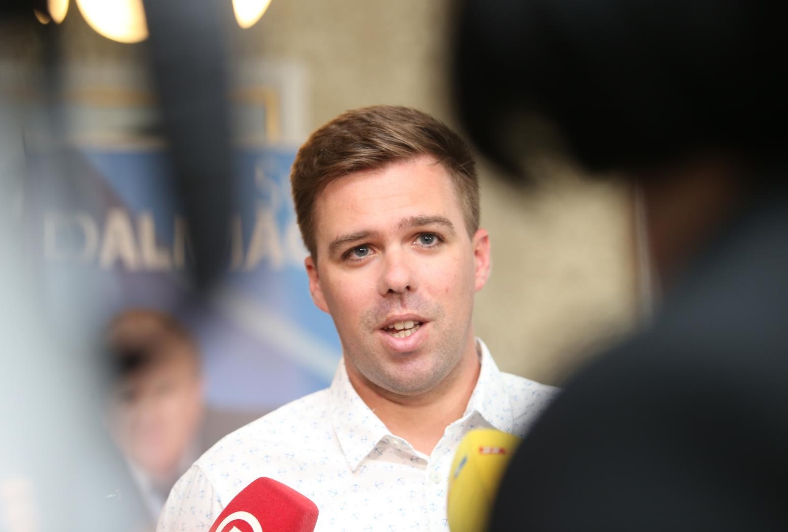 Split: Atmosfera u stožeru Hrvatske građanske stranke Željka Keruma