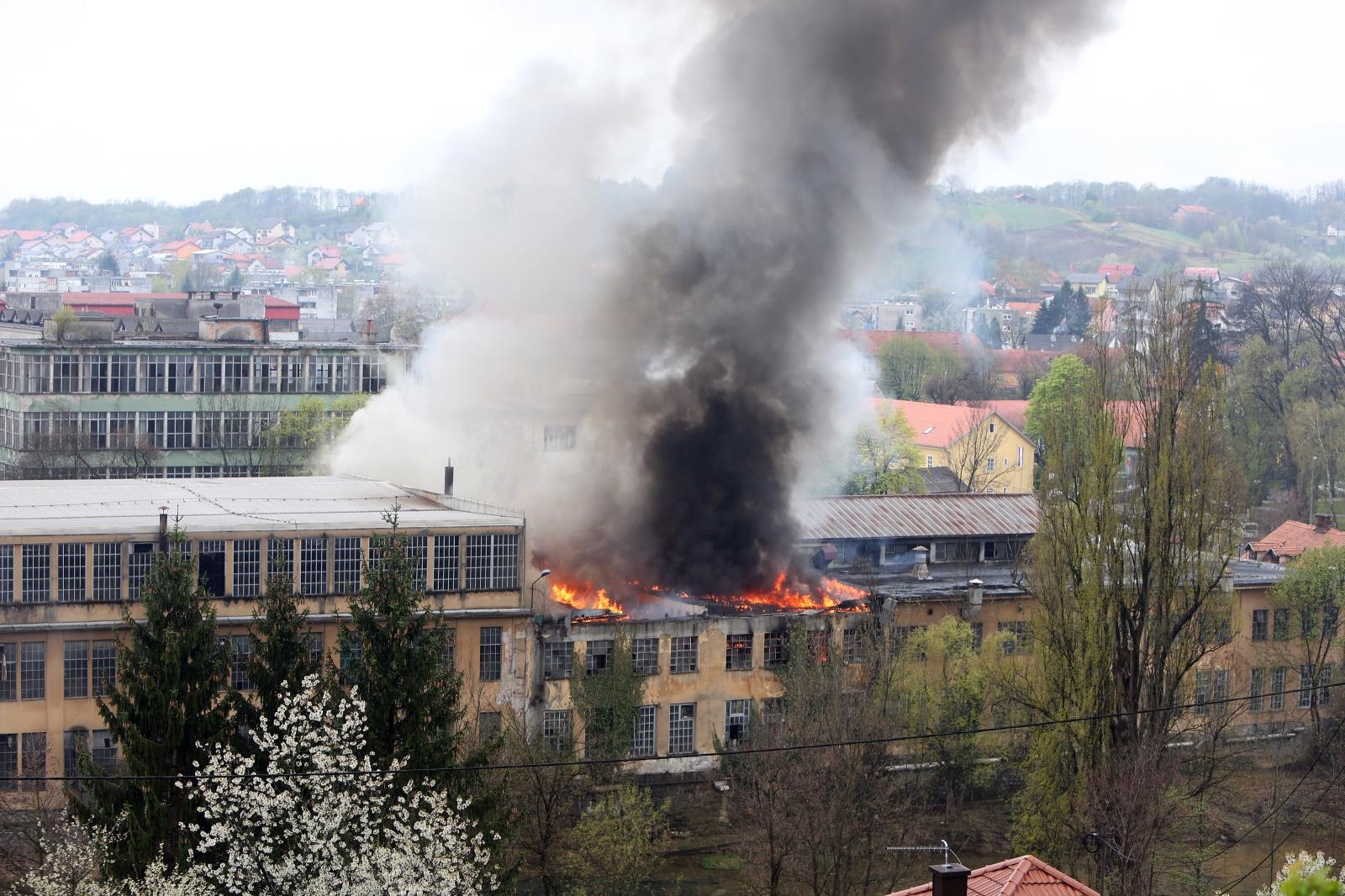 Duga resa, požar, Pamučna industrija