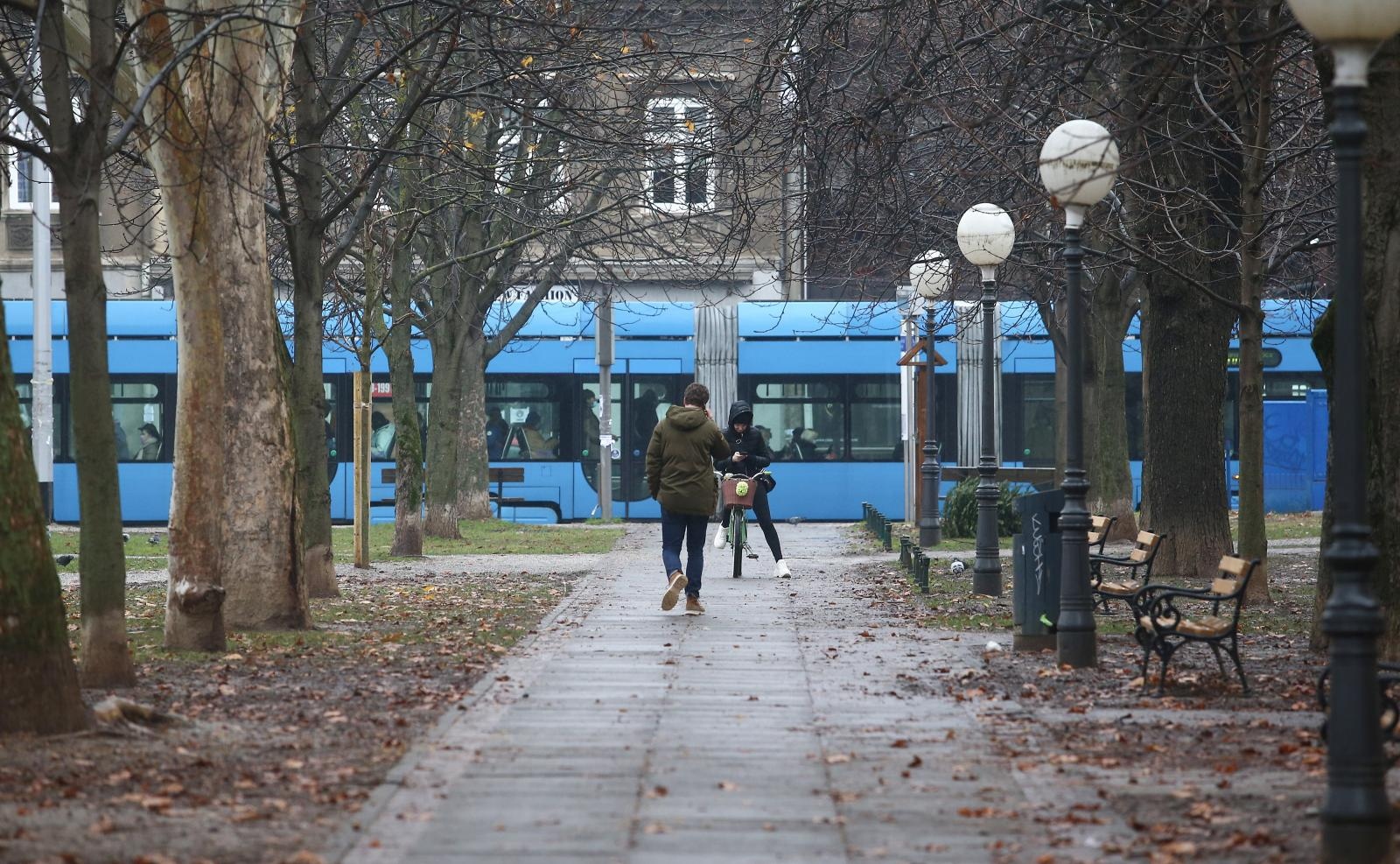 Zagreb, park, šetnja, građani,