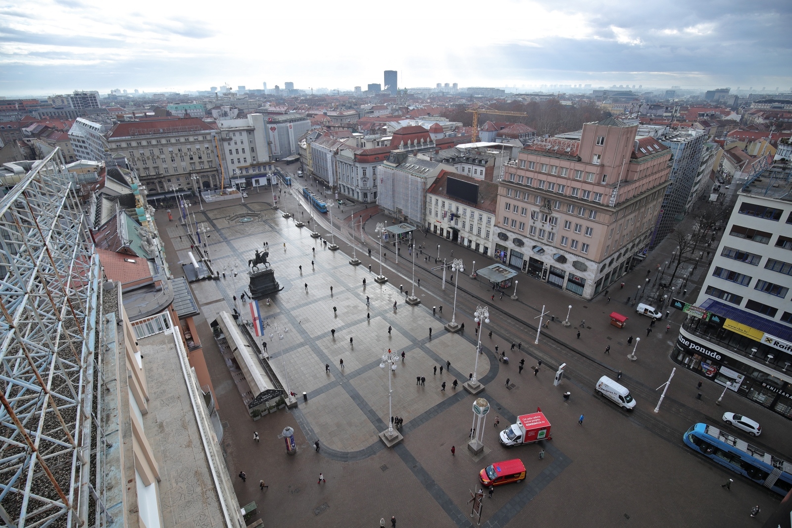 trg bana josipa jelačića, trg bana jelačića, zagreb