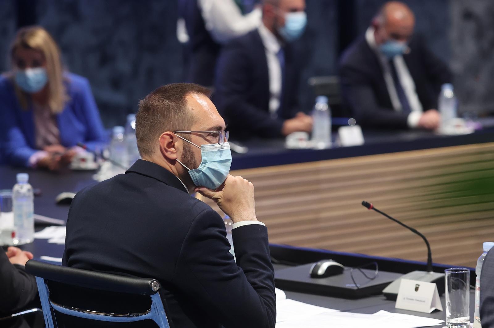 tomislav tomašević, sastanak, plenković, medved, župani