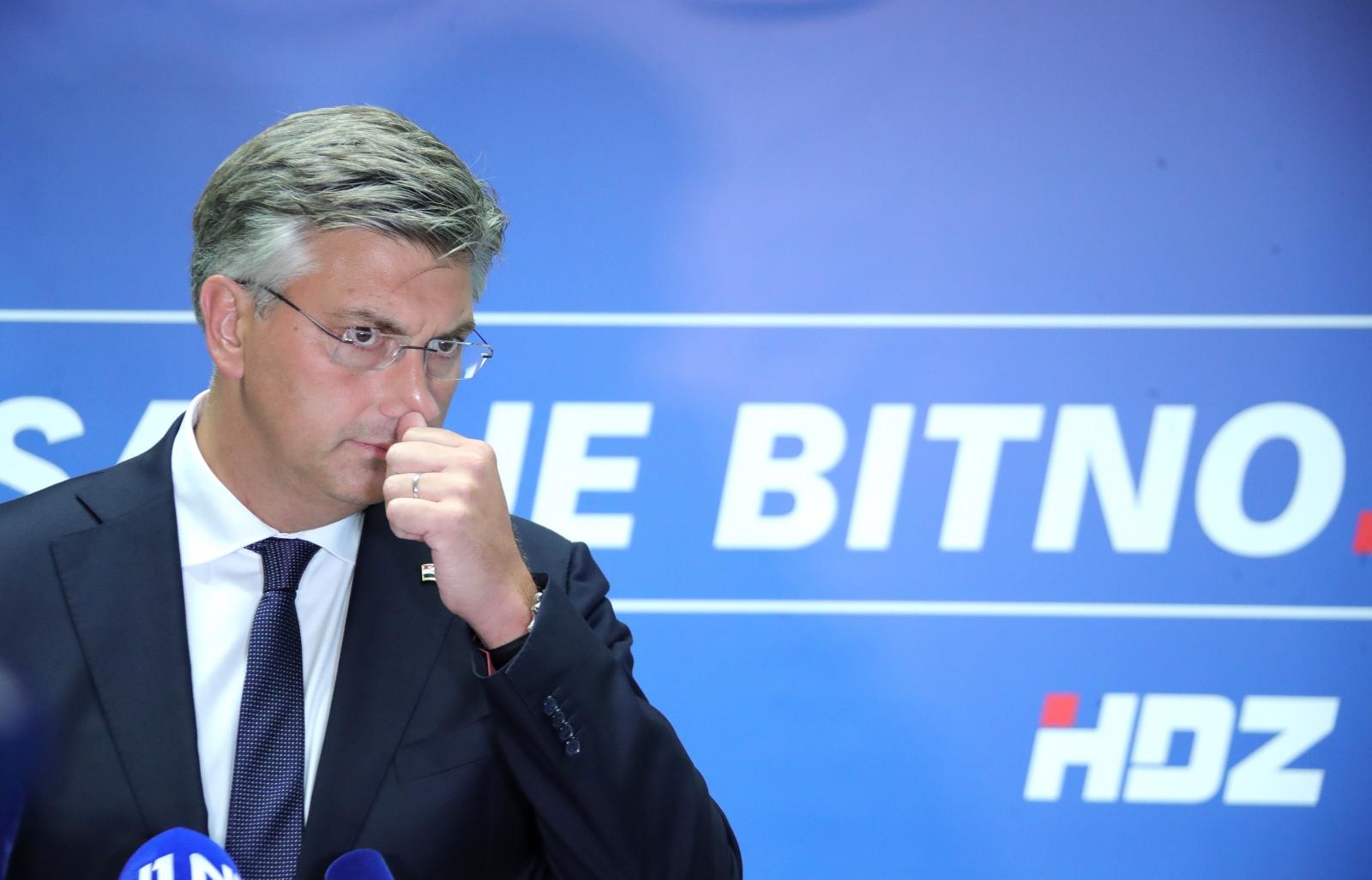 Zagreb: Andrej Plenković dao izjavu medjima nakon sjednice Predsjedništva HDZ-a