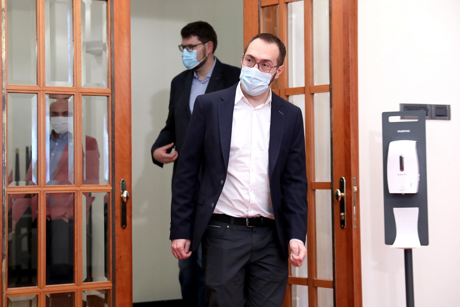 Peđa Grbin, Tomislav Tomašević