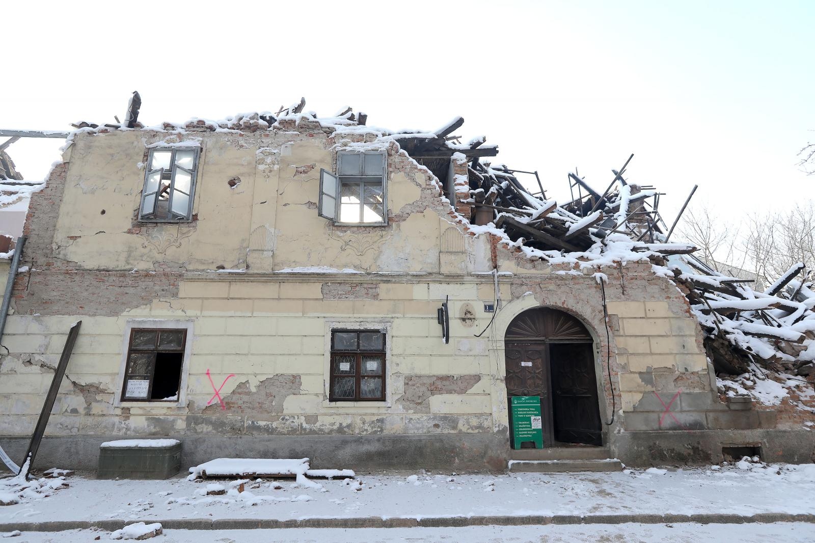 petrinja, potres, razrušena kuća