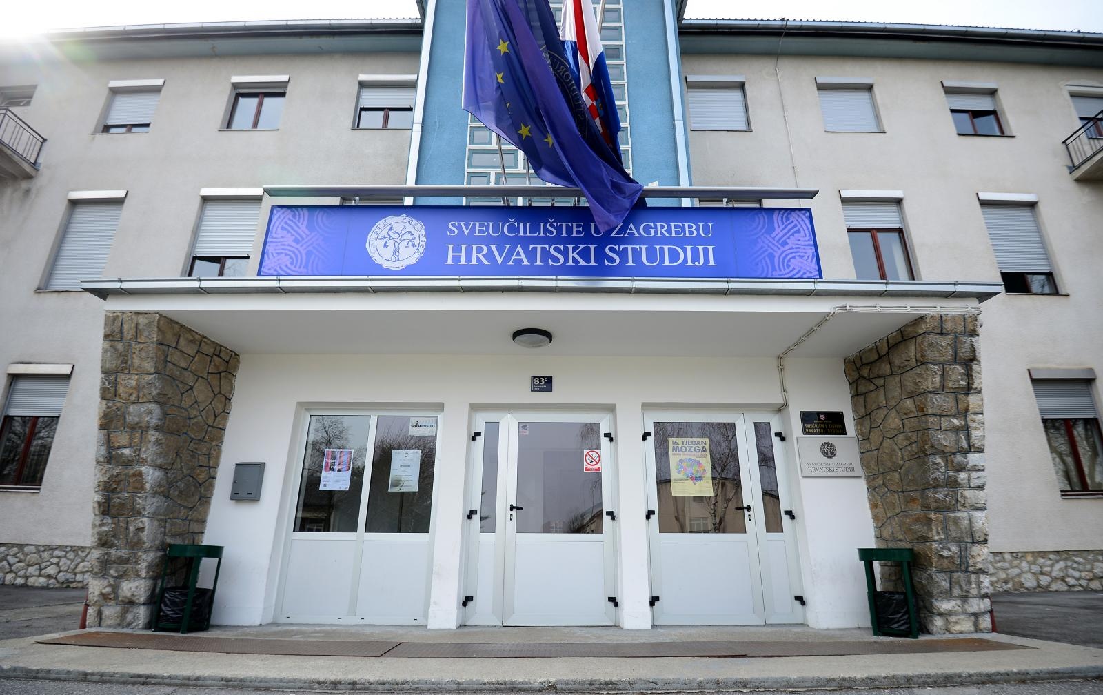 Hrvatski studiji