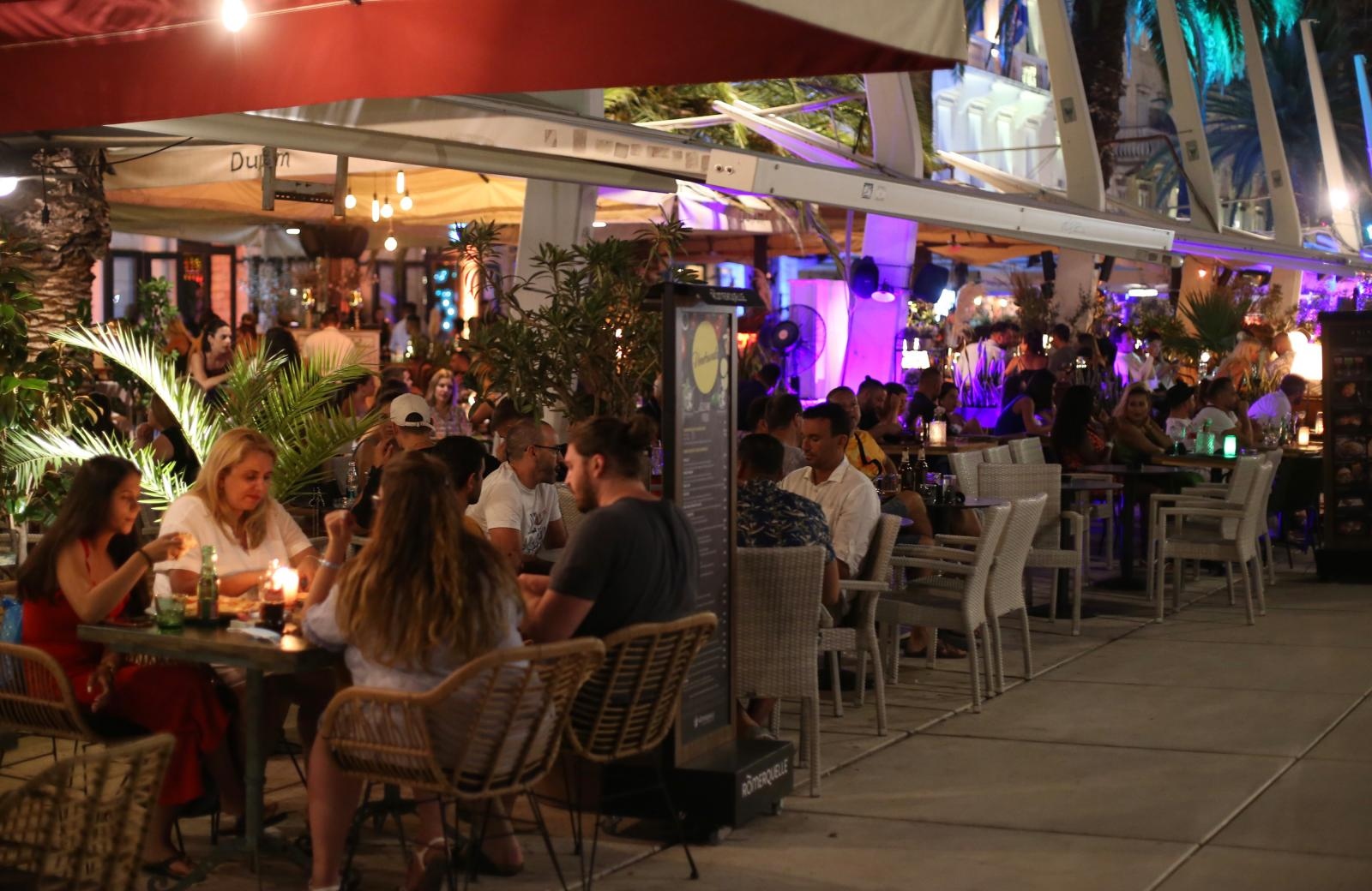 Split, Riva, turizam