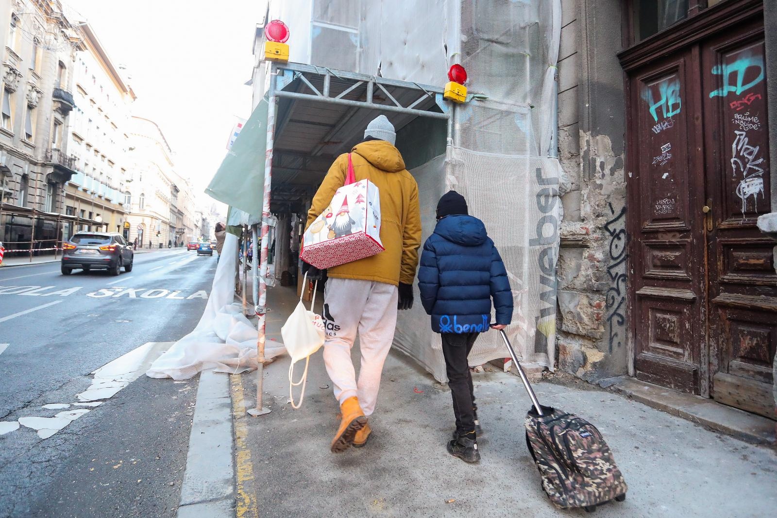potres, zagreb, škola, obrazovanje, učenici, obnova, Dolazak učenika u osnovnu školu Ivana Gundulića predstavlja opasnost zbog nedavnih potresa