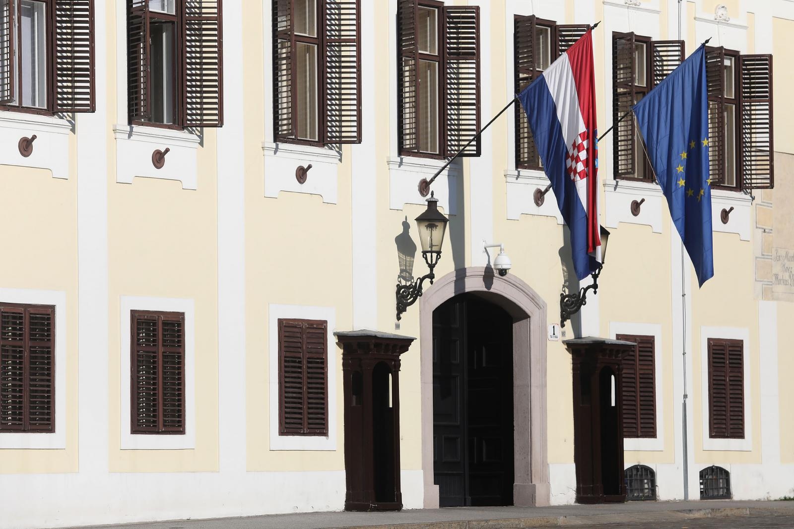 Banski dvori, Vlada RH