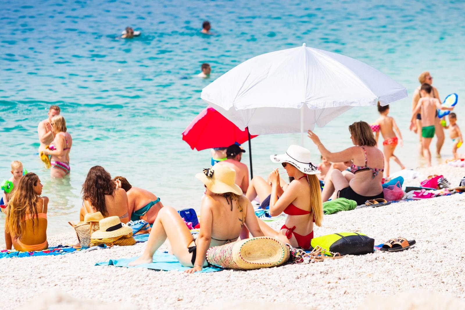 kupači, kupanje, ljeto, plaža