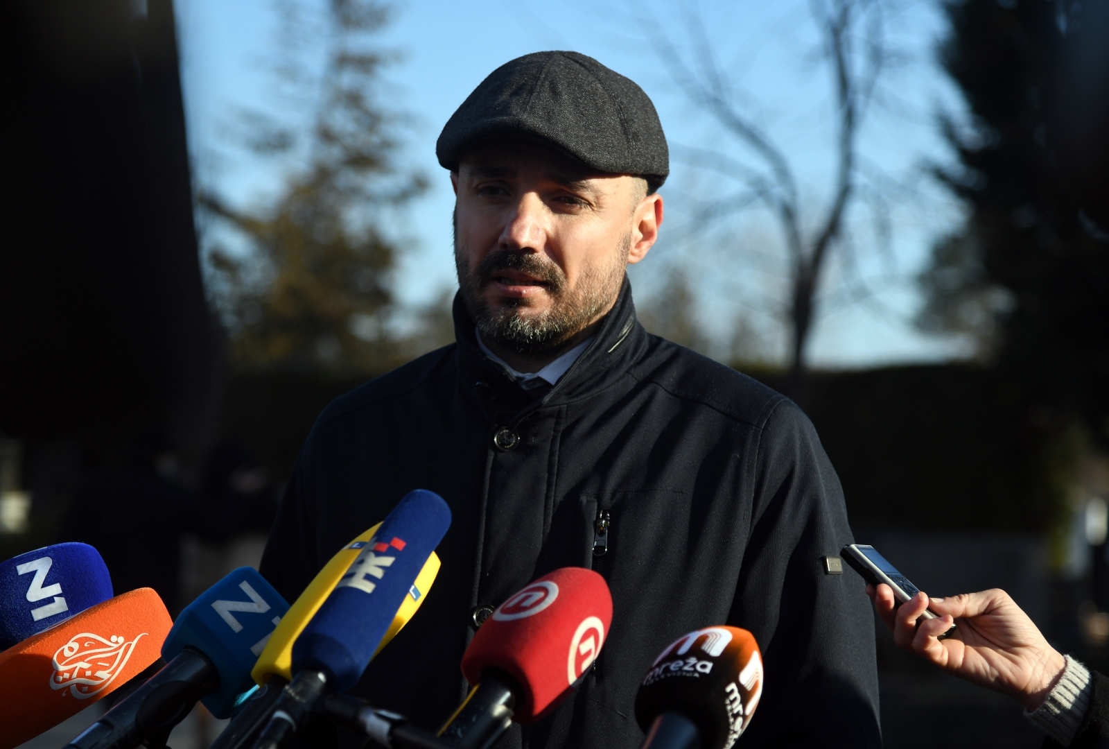 Državni vrh položio vijence povodom Dana sjećanja na žrtve holokausta