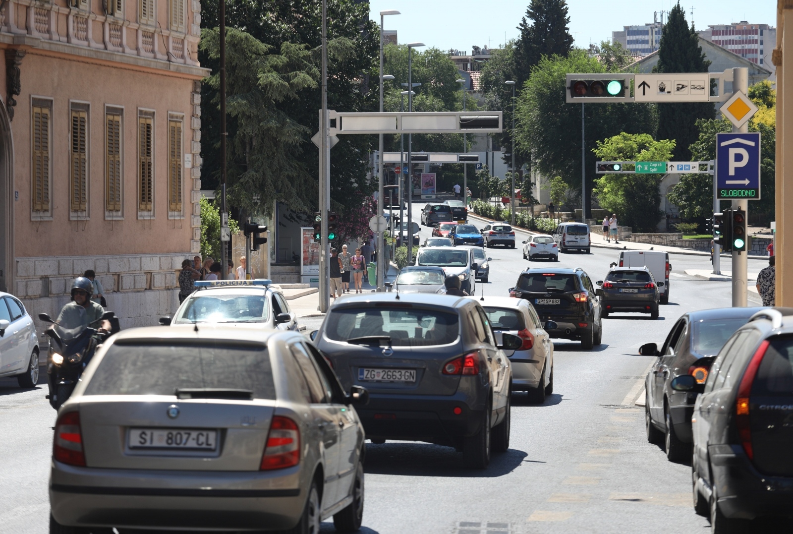 Prometne gušve u Šibeniku tijekom turističke sezone