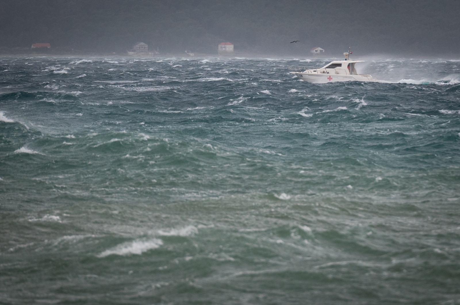 Nezapamćeno jako jugo puše na zadarskom području