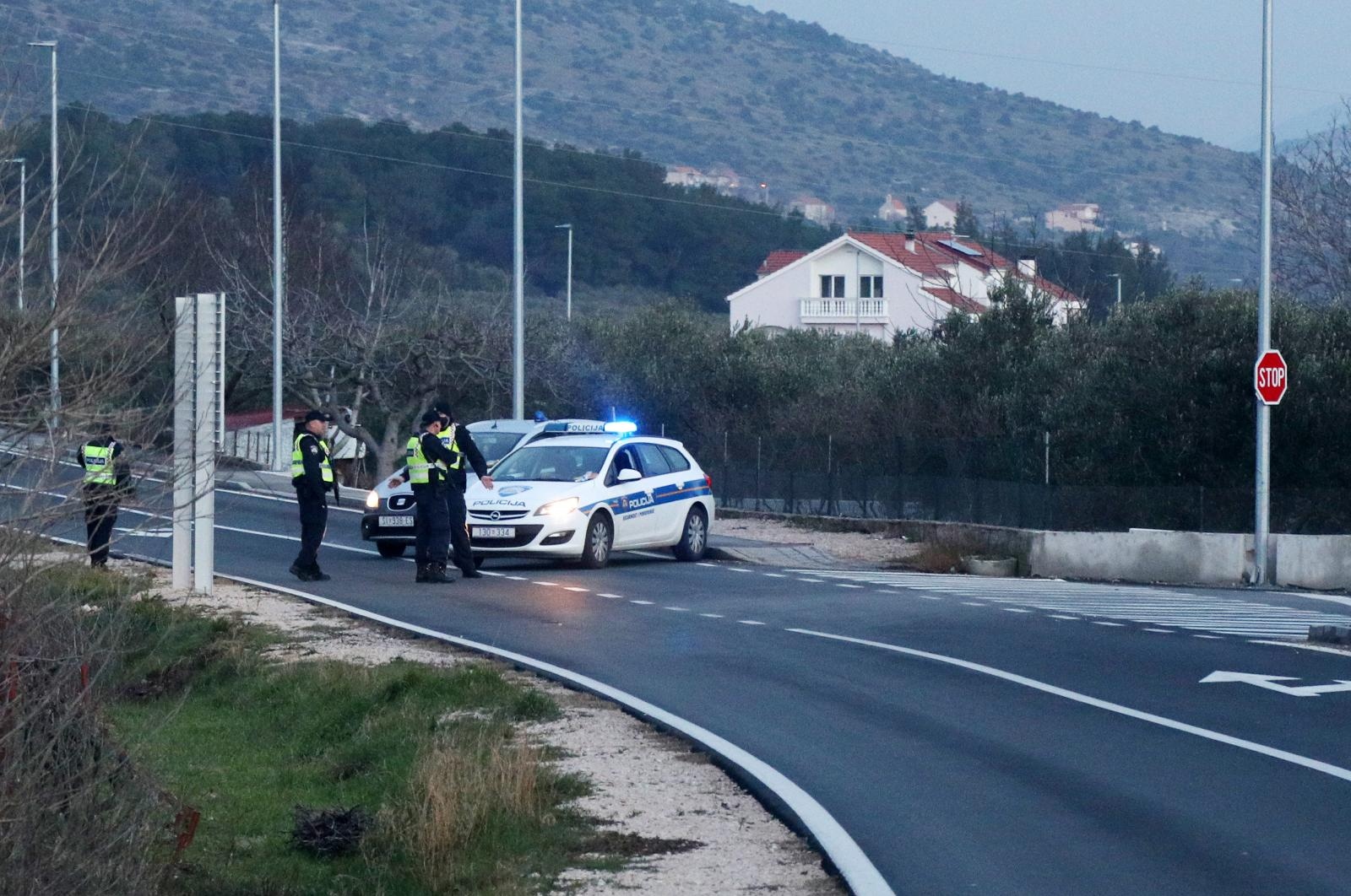 šibenik, ubojstvo, crna kronika, policija Šibenik: Zbog potrage za ubojicom policija blokirala sve prilaze gradu