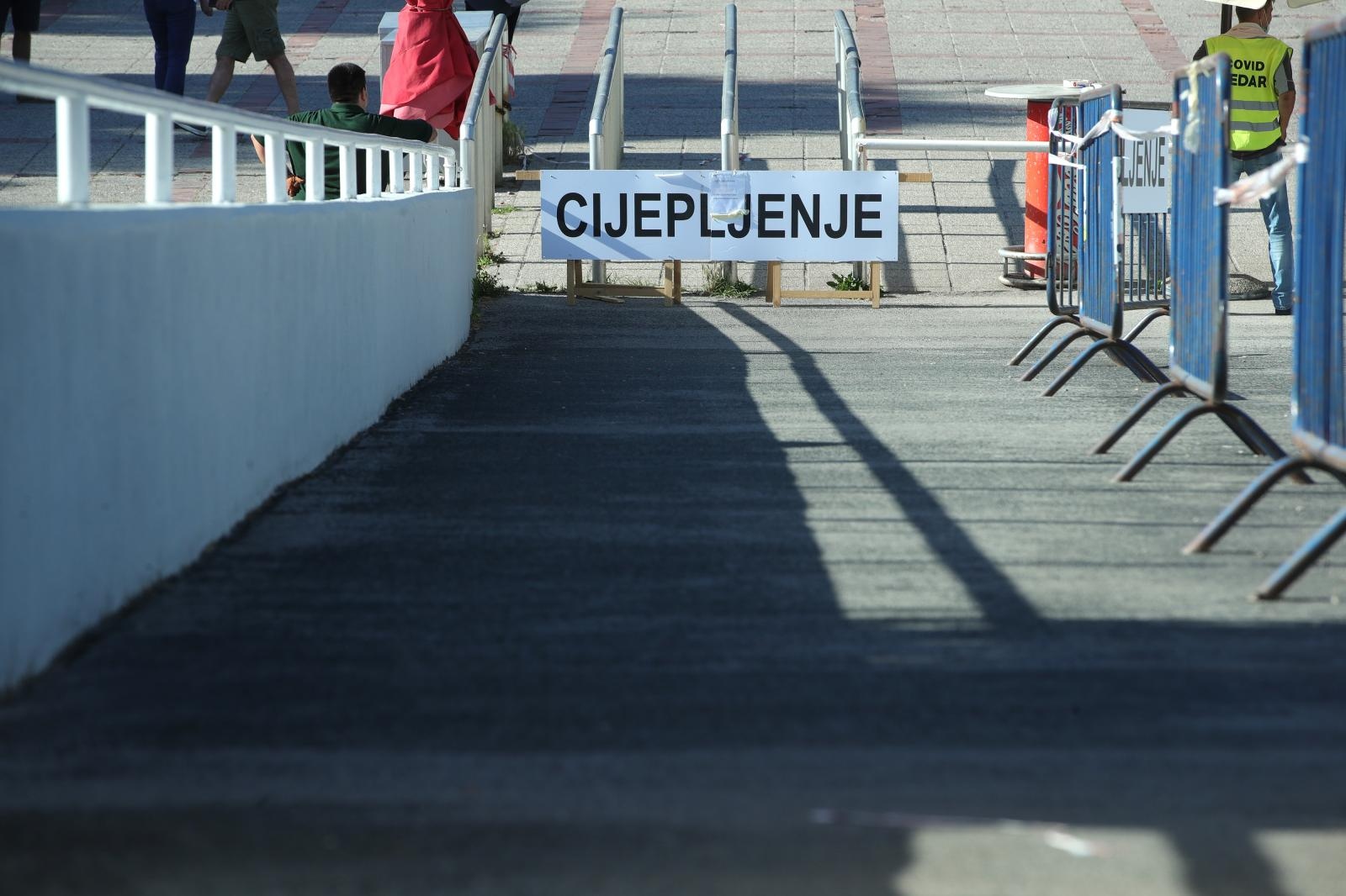 Zagreb: U Domu sportova cijepljenje bez naručivanja prvom dozom Pfizera