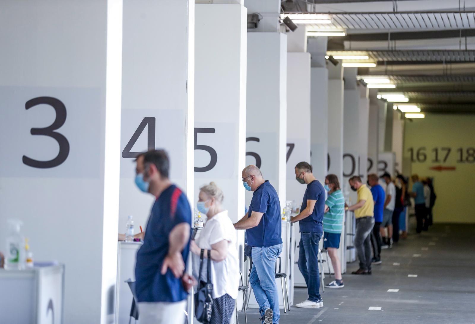 Zagreb: Masovno cijepljenje protiv koronavirusa na Velesajmu