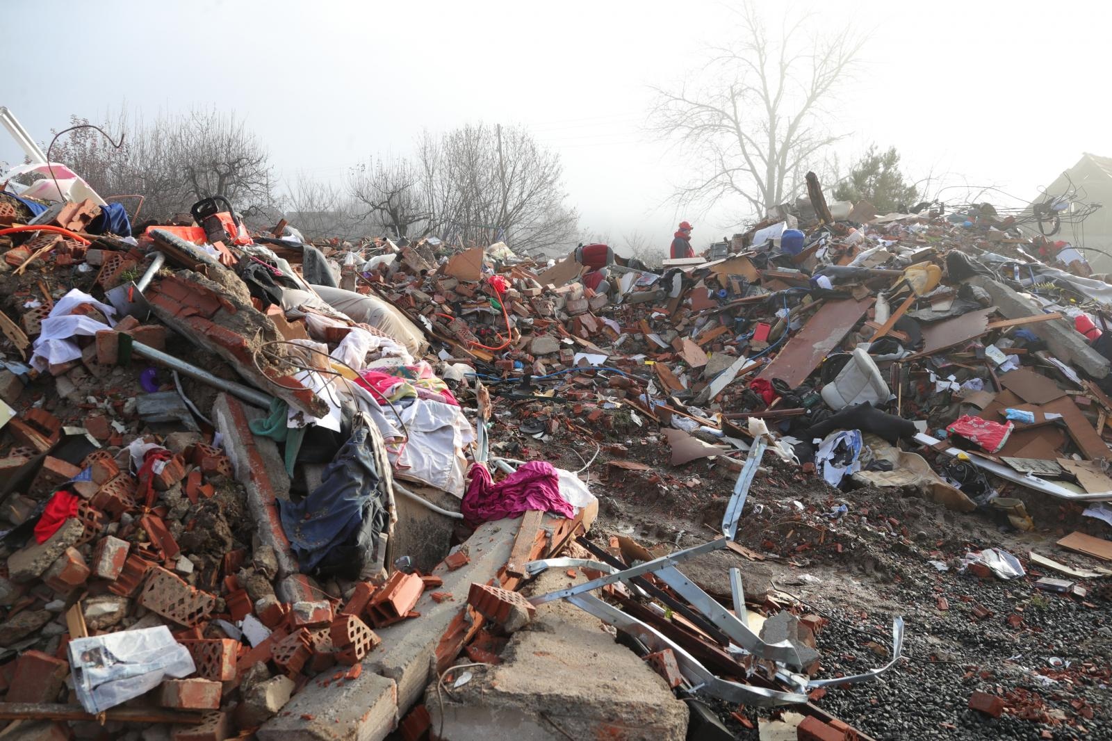 Posljedice potresa u selu Majska Poljana