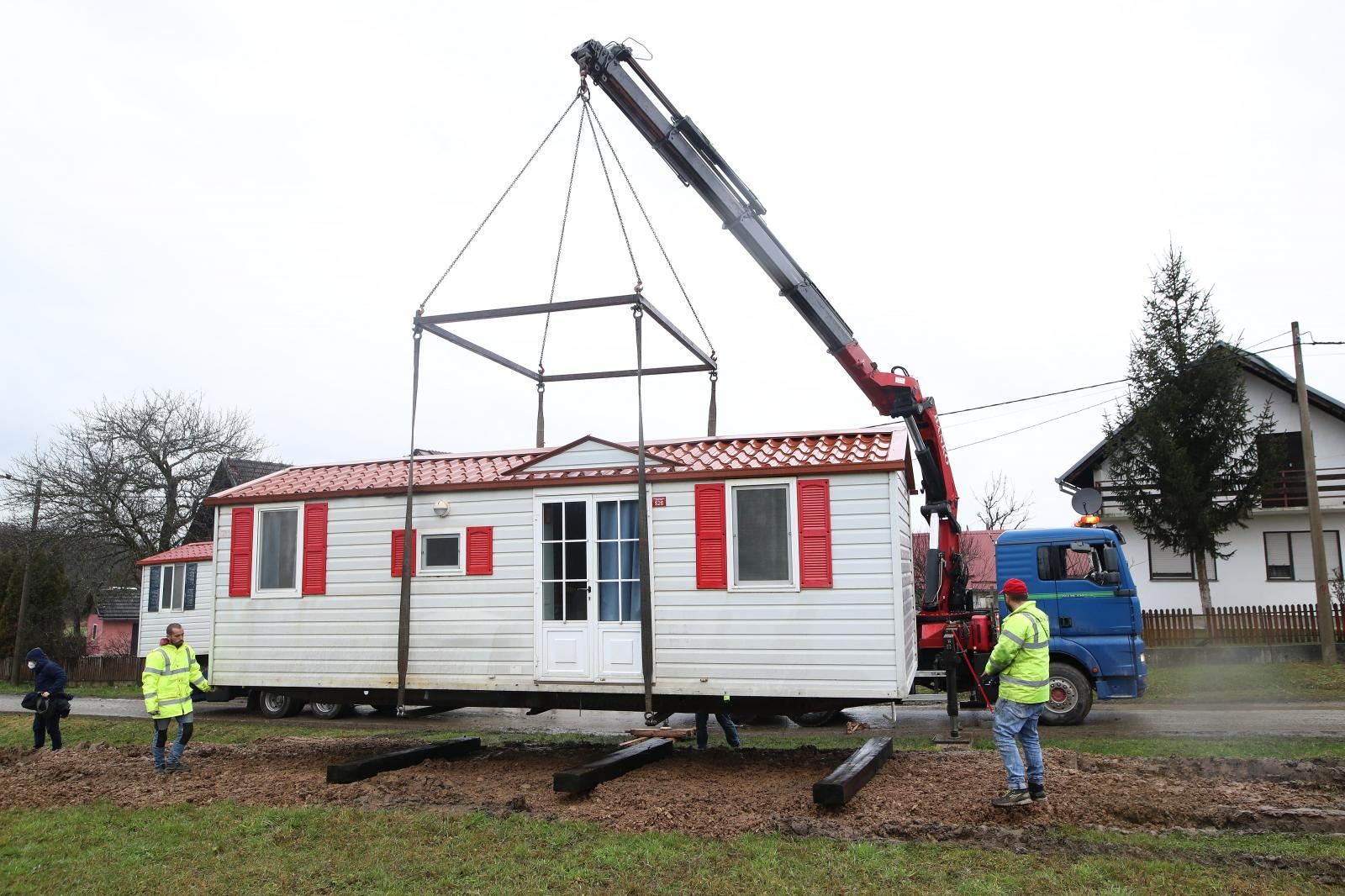 potres petrinja, mobilna kućica, mobilne kućice