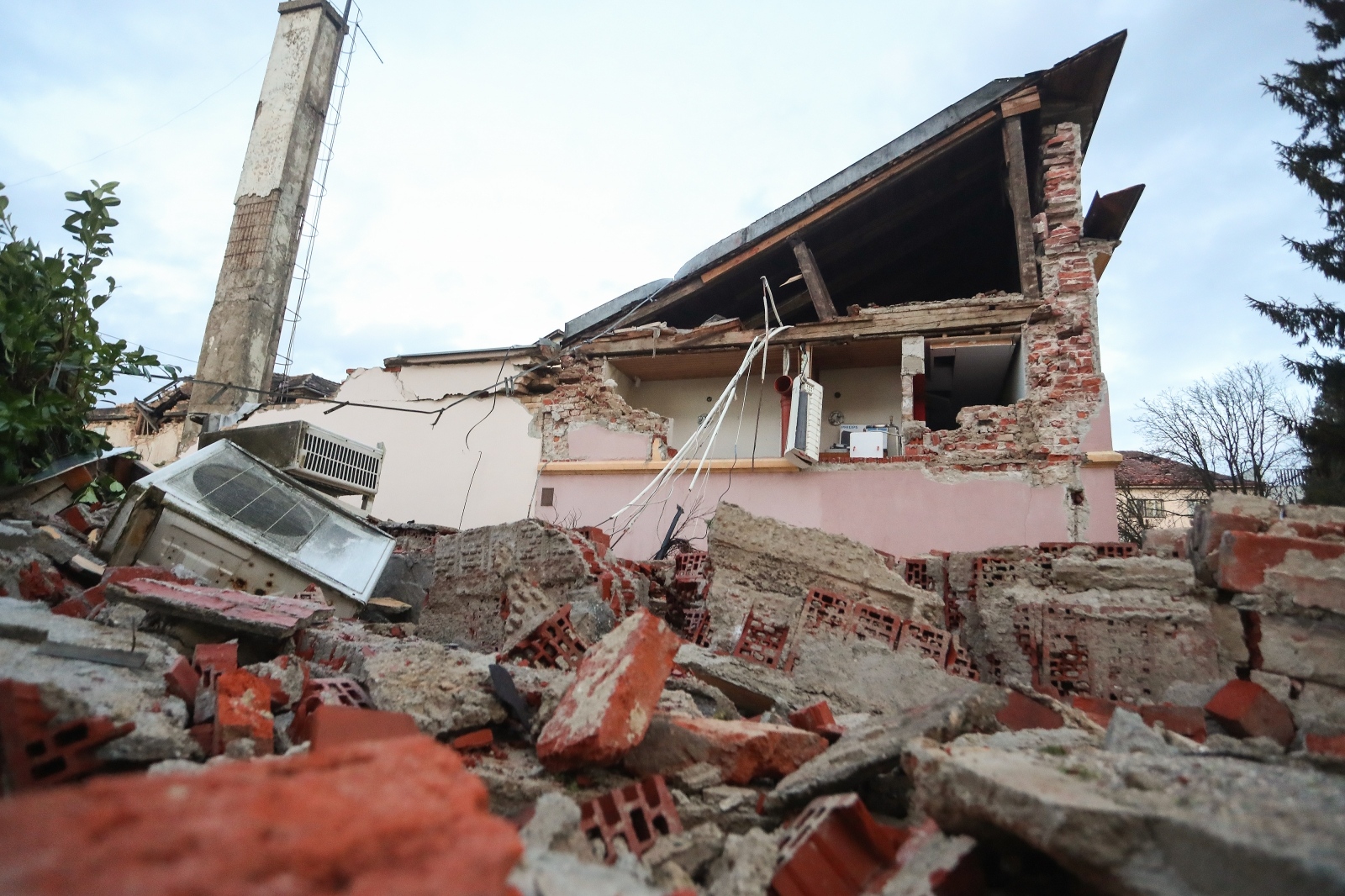 Petrinja: Jutro nakon razornog potresa