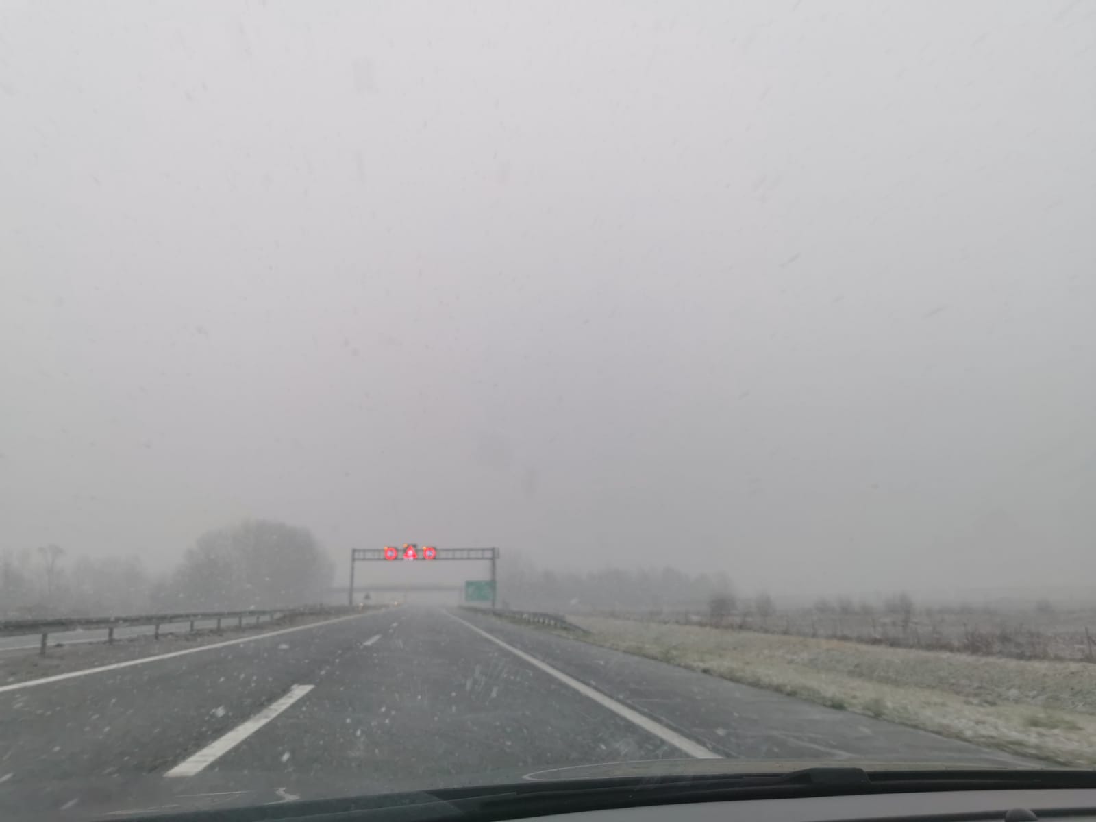 snijeg, susnježica, cesta, autoput