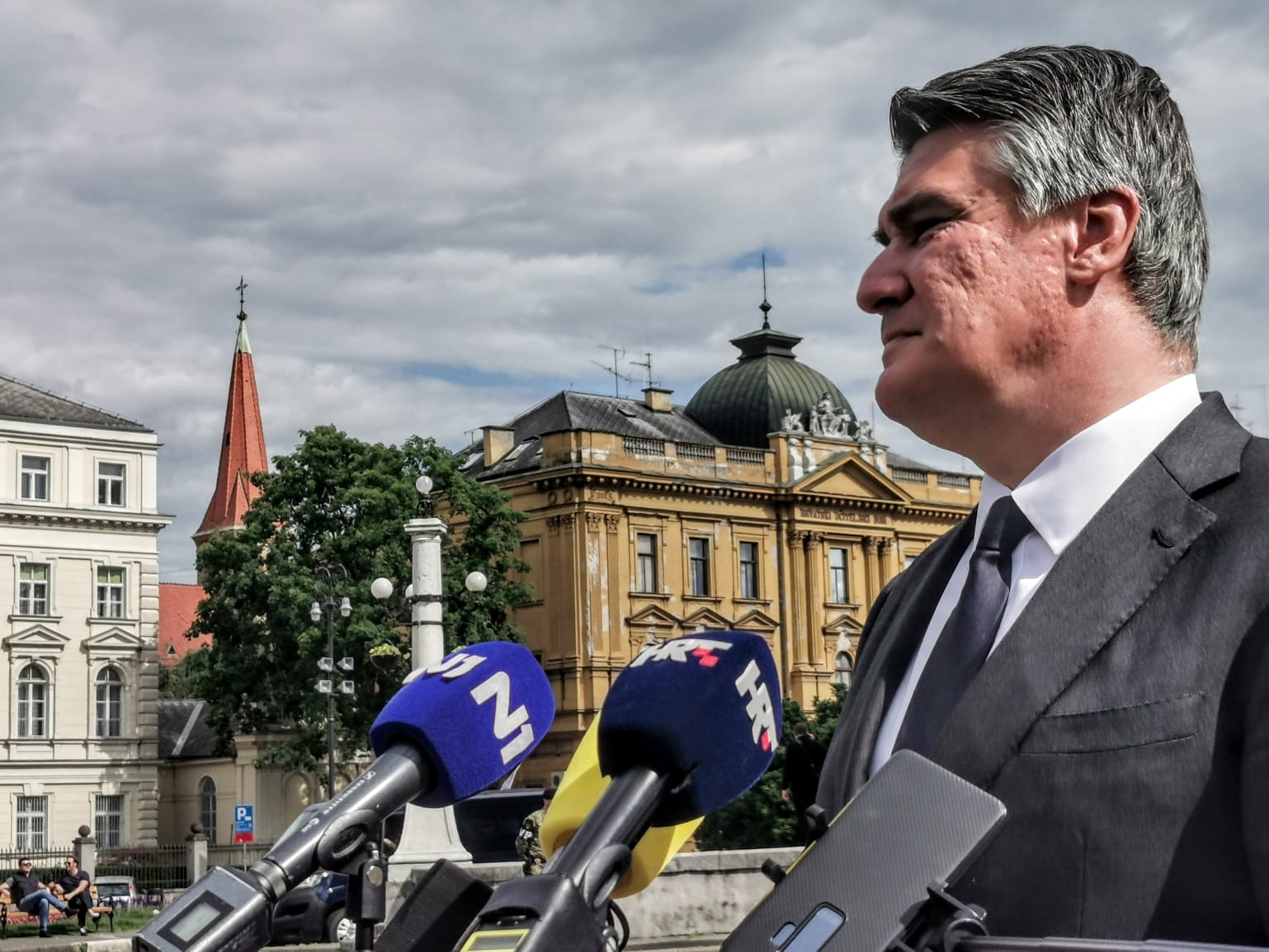 Zoran Milanović, hrstić