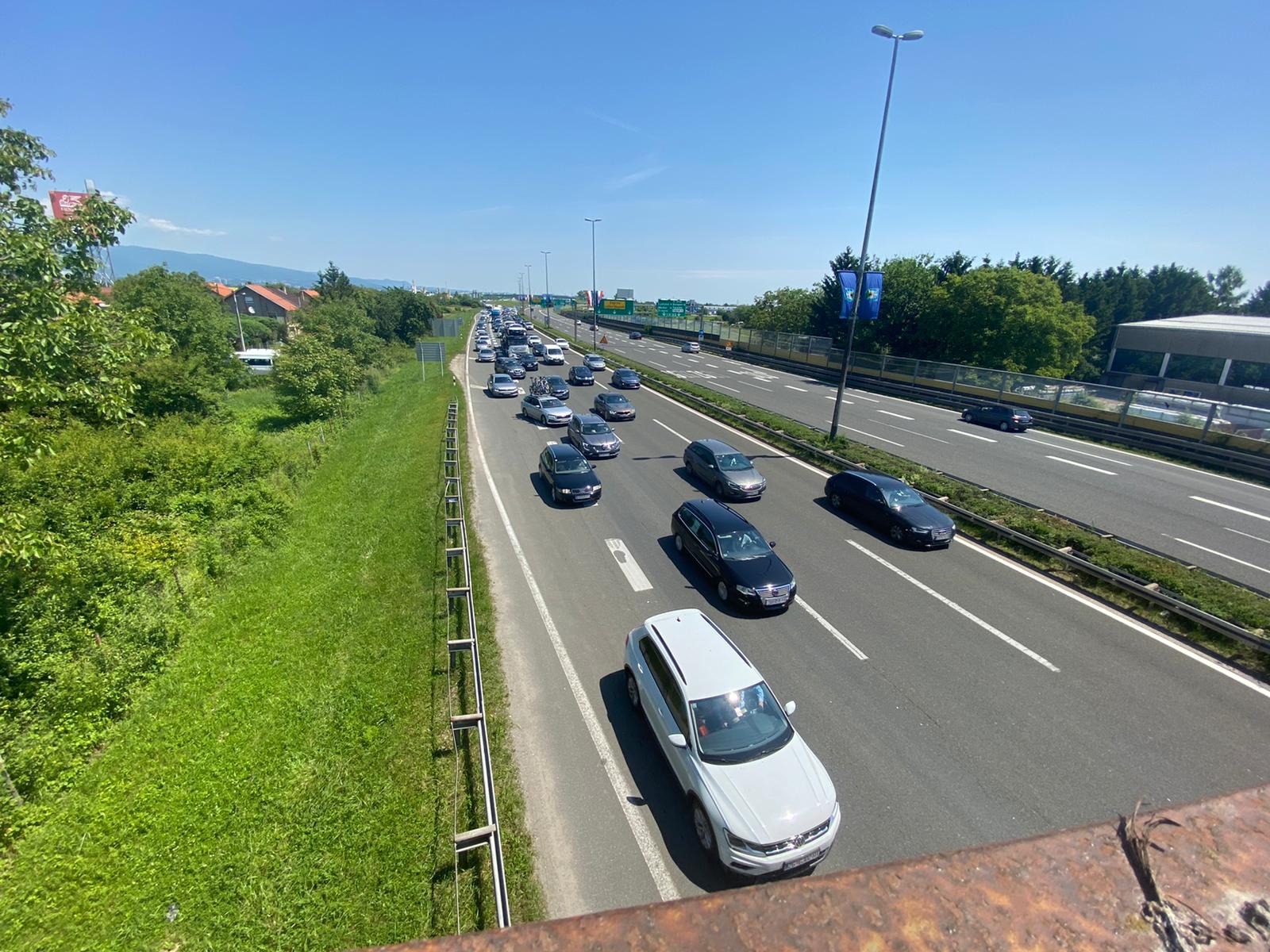 promet, gužva, gužve, kolona, autocesta, cestarina, naplatne kućice, naplata cestarine