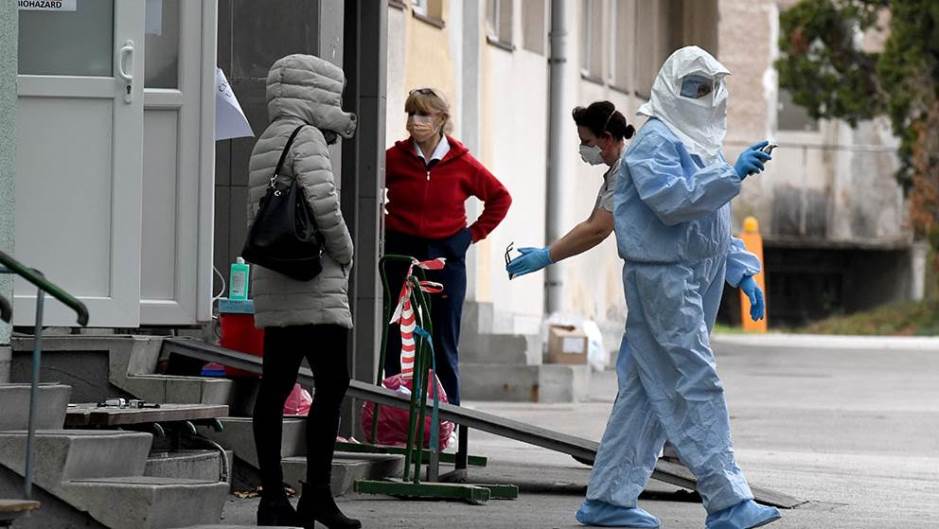 AFP DENIS LOVROVIC (1)