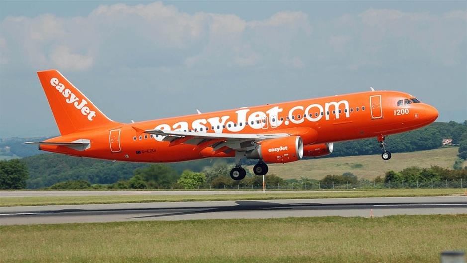 airplane-750743_960_720