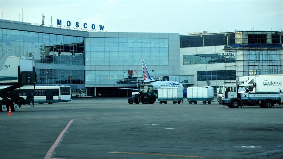 airport-1645233_1920