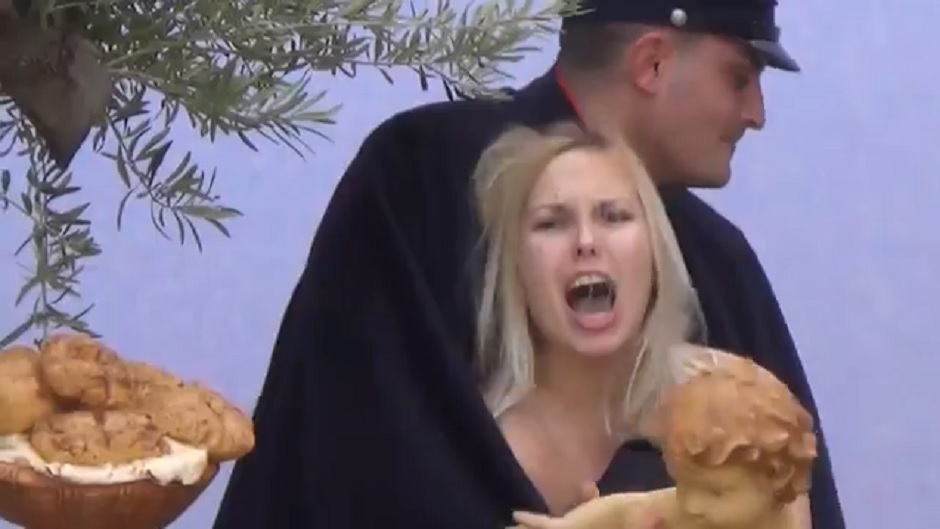 aktivistica_vatikan_youtube