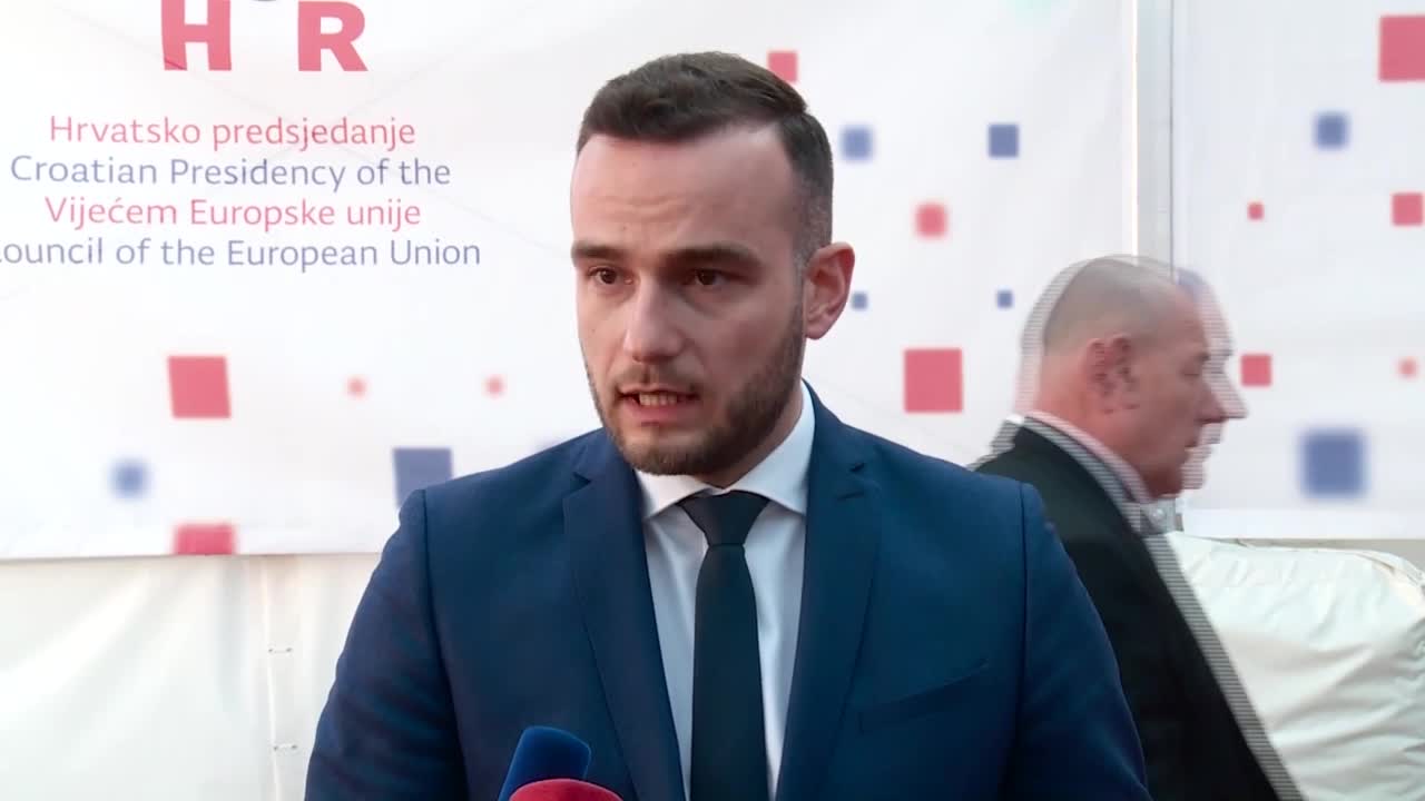 Aladrović: Naknada za zaposlenike svim poslodavcima pogođenima epidemijom